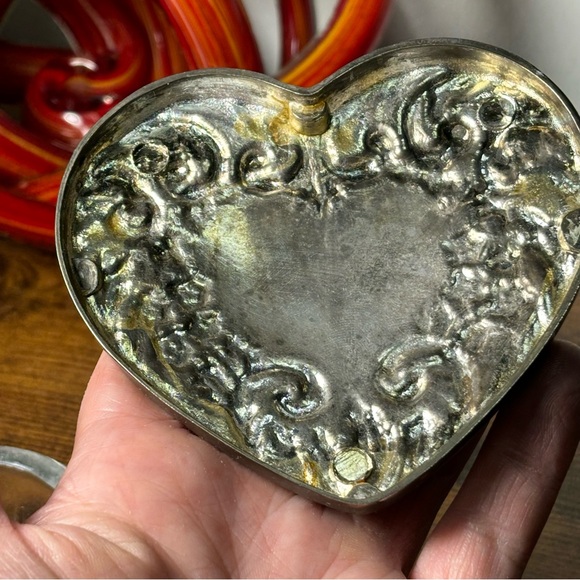 Vintage Glass Heart Shaped Trinket Dish with Metal Lid Love Gift - Picture 10 of 15